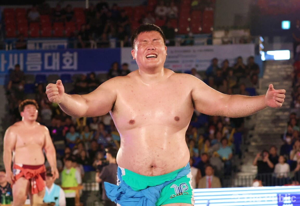 씨름하면 역시 증평 인삼씨름단!!… 김진 선수 9번째 백두장사 등극