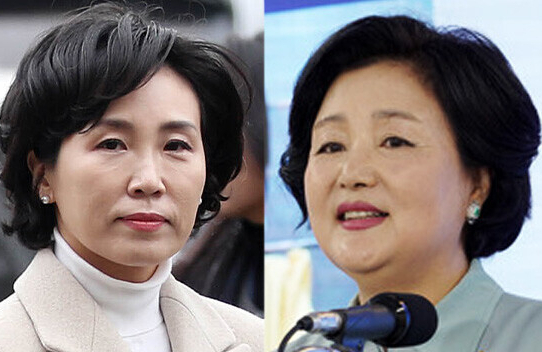 이재명 더불어민주당 대표 부인 김혜경(왼쪽) 씨와 문재인 전 대통령 부인 김정숙 여사. /사진 = 연합뉴스