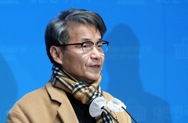 최재영 목사가 22일 오후 국회 소통관에서 열린 김건희 특검법 즉각 수용 촉구 기자회견에서 발언하고 있다(연합뉴스)