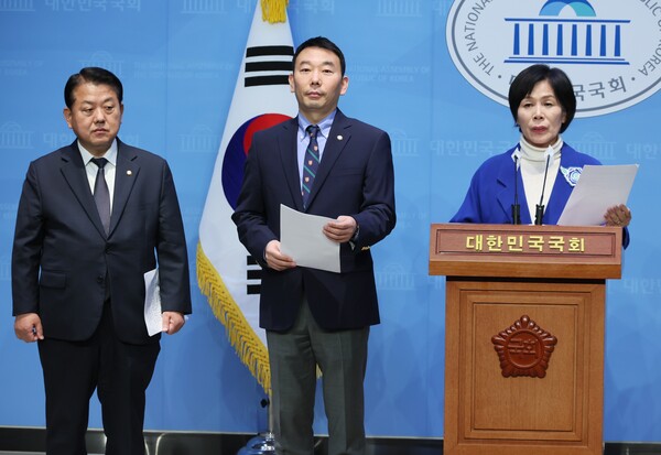 더불어민주당 남양주갑 최민희 후보가 발언하고 았다./사진제공=연합뉴스