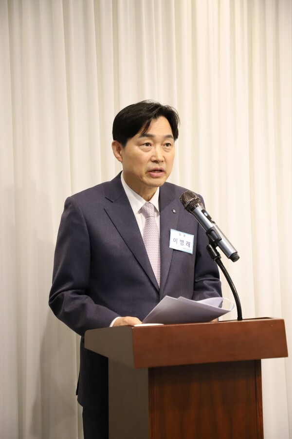 ▲ 이병래 손해보험협회장이 취임 100일을 기념한 손해보험협회 기자간담회에서 발언하고 있다. (사진제공=손해보험협회)
