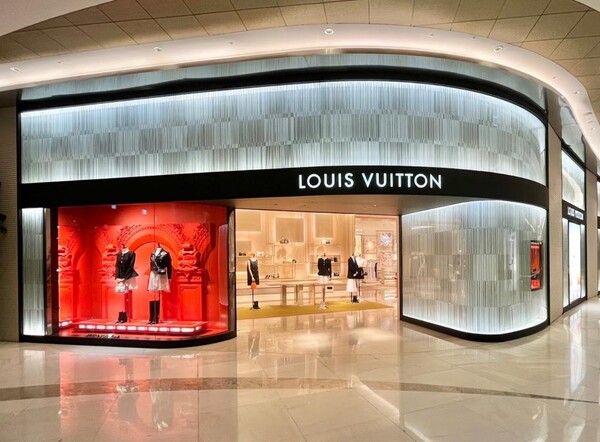 ▲ 롯데백화점 잠실 에비뉴엘 루이비통 매장 (사진제공=연합뉴스)