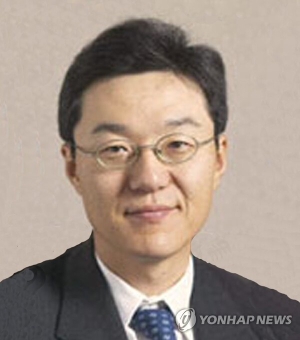 신동익 메가마트 부회장 [사진제공=연합뉴스]