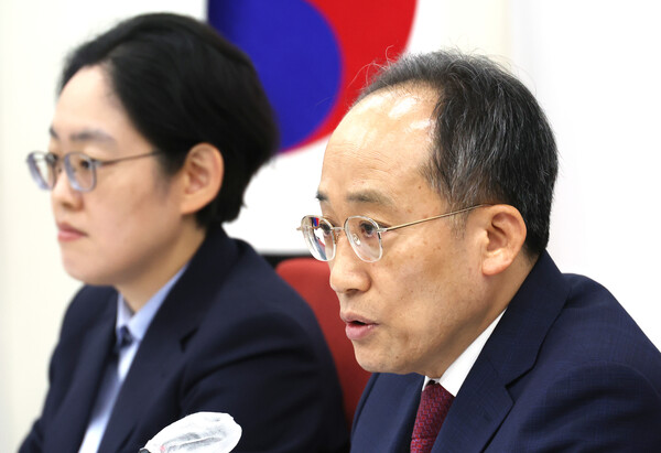 국민의힘 추경호 원내대표가 6일 국회에서 국정감사 및 현안 관련 기자간담회를 하고 있다(연합뉴스)