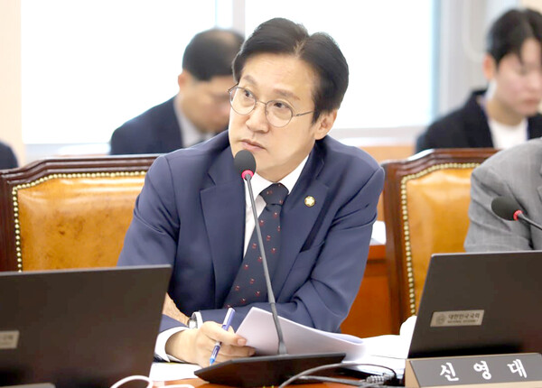 ▲ 국회 기획재정위원회 신영대 국회의원(더불어민주당, 전북 군산시·김제시·부안군갑) (사진=의원실 제공)