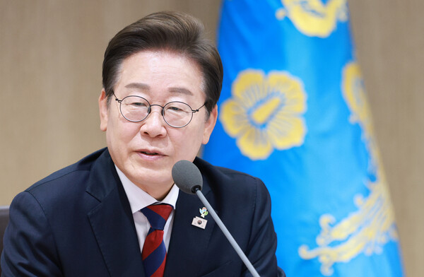 이재명 대통령이 5일 서울 용산 대통령실 청사에서 열린 국무회의에서 발언하고 있다. [대통령실통신사진기자단]