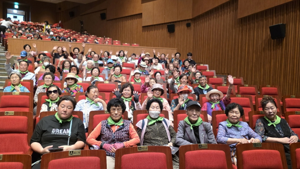 당진 바른인성교육원, 인성교육 넘어 지역사회 공헌 앞장… 지역주민 초청 힐링음악회 관람 등 선한 영향력 확대