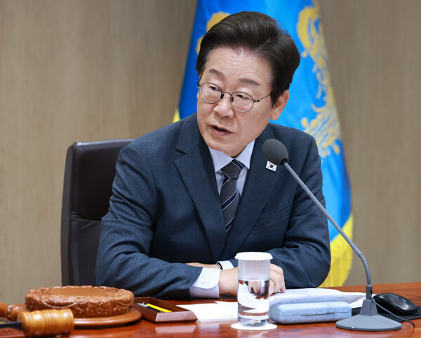 이재명 대통령이 24일 서울 용산 대통령실 청사에서 열린 국무회의에서 발언하고 있다(연합뉴스)