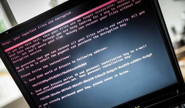 ▲랜섬웨어에 공격받아 마비된 컴퓨터 [EPA=연합뉴스 자료사진]