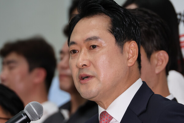 국민의힘 장동혁 의원이 23일 서울 여의도 국회박물관에서 당대표 출마를 선언하고 있다(연합뉴스)