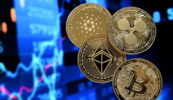 ▲가상화폐 모형 [사진=연합뉴스]