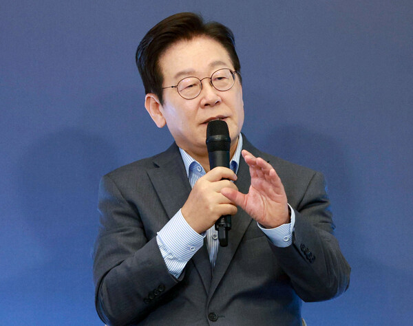 이재명 대통령이 17일 경기도 성남시 스타트업 스퀘어에서 열린 청년 스타트업 상상콘서트에서 발언하고 있다(연합뉴스)