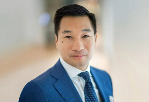 [사진=알렉스 웡 소셜 미디어]