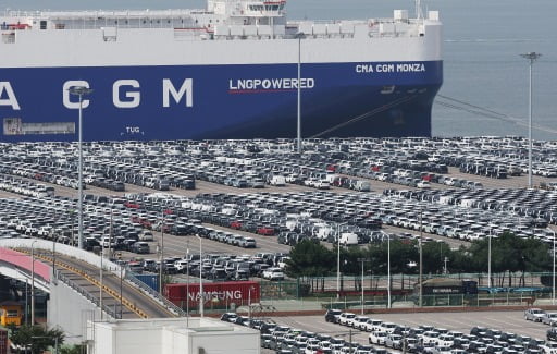 이날 발표된 내용에는 일부 의약품 성분과 항공기 부품 등에 대한 관세 면제 조항도 명시됐다. 한국은 지난 7월 자동차 관세를 25%에서 15%로 인하하는 방안을 미국과 합의했으나 관세 협상 후속 협의를 둘러싸고 난항이 이어지면서 여전히 25% 관세가 유지되고 있다.(연합뉴스)