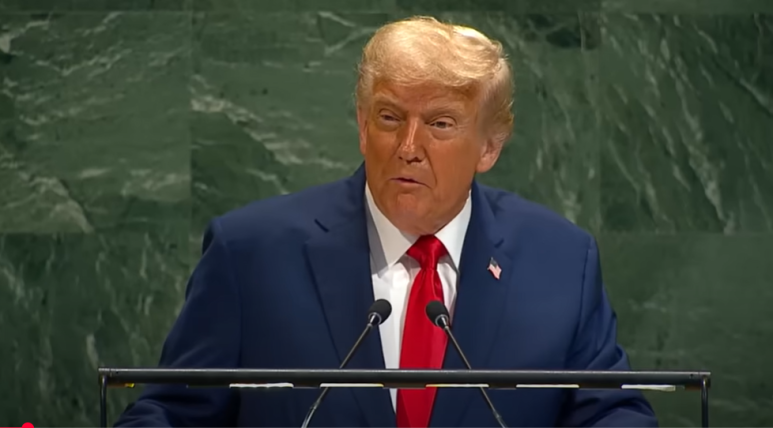 유엔에서 트럼프를 엿먹이기 위해 텔레프롬프터를 중지시켰으나 대본 없이도 전혀 흔들림없이 연설한 트럼프 대통령