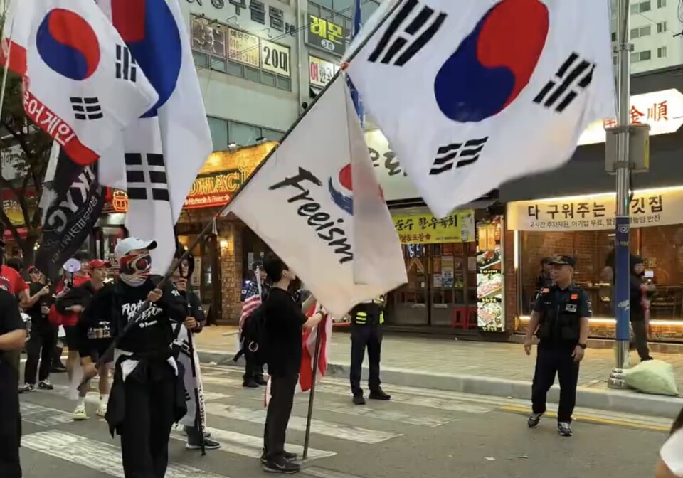 Freeism(프리즘), 윤어게인 부산순회행진: "청년들이 나서서 대한민국을 깨우겠다"