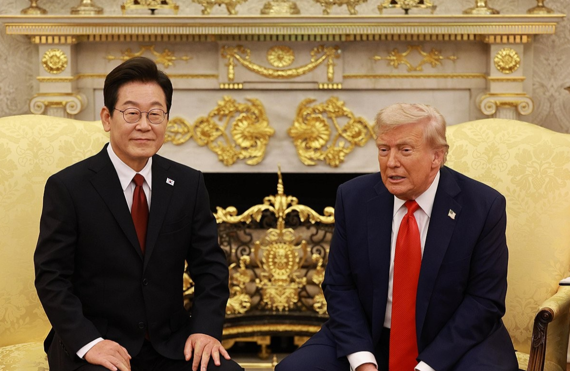 이재명 대통령과 도널드 트럼프 미국 대통령이 지난 8월 25일(현지 시간) 미국 워싱턴DC 백악관에서 정상회담을 하고 있다 [사진=연합뉴스] 