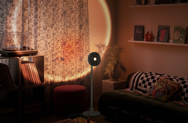 5단계로 밝기 조절이 가능한 9가지 색상의 무드등을 탑재해 고객의 취향과 기분에 따라 다양하게 연출할 수 있다. 사진 제공=LG전자.