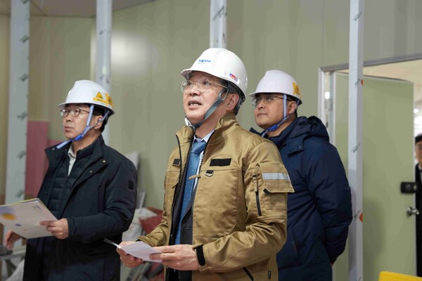 지난 20일 박정현 코레일유통 대표가 서울·경기 주요 철도역 상업시설을 직접 방문해 현장 중심의 안전경영 활동을 실시했다. 사진 제공=코레일유통.