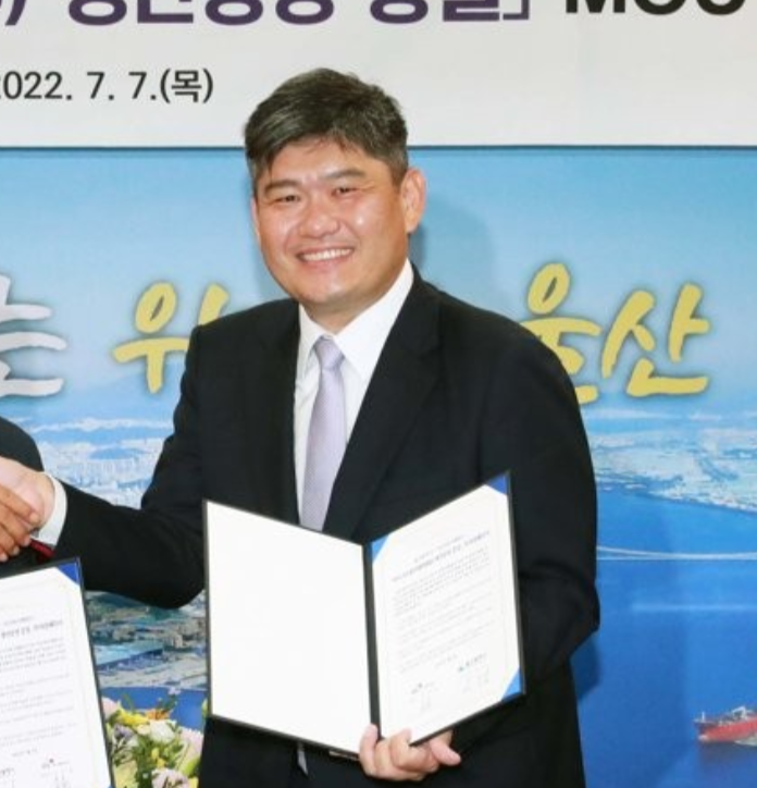 [집중분석] 덕산홀딩스 이수훈 회장, 사익 편취 및 우회 증여 의혹 - 뉴스 썸네일 이미지