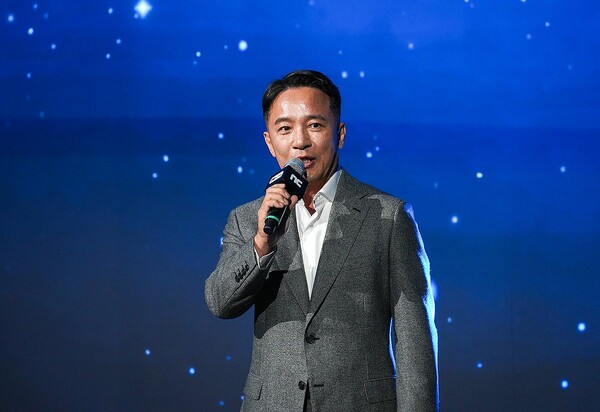 "재계 총수 다음은 김택진"... 젠슨 황-엔씨 단독 회동, 게임·AI 전방위... - 뉴스 썸네일 이미지