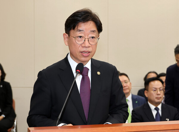 100억 위성 'K-라드큐브' 임무 실패 논란...우주청 "원인 검토 중, 잔금도... - 뉴스 썸네일 이미지